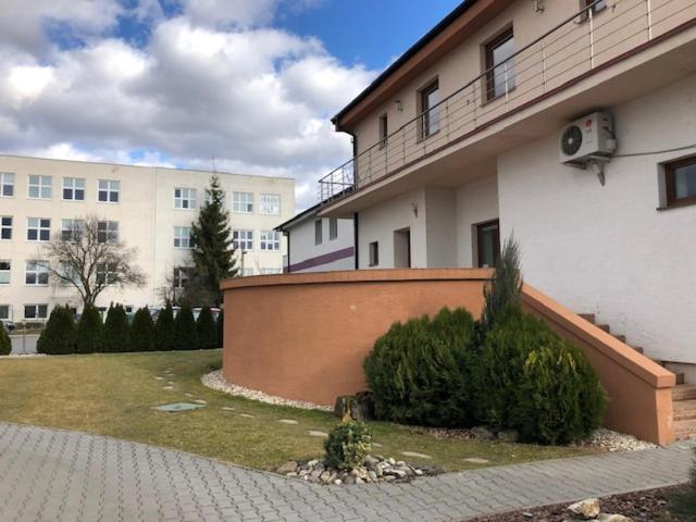 Apartman Matko Levice Buitenkant foto