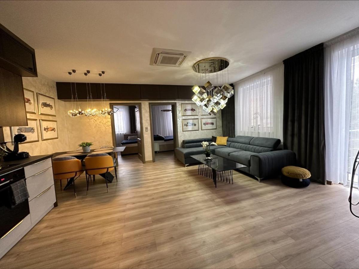 Apartman Matko Levice Buitenkant foto